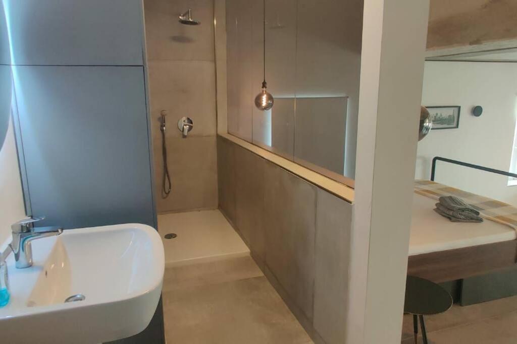 No 60, 3Rd Floor, Centrally Located, Fully Equipped Studio Apt Il Furjana Bagian luar foto